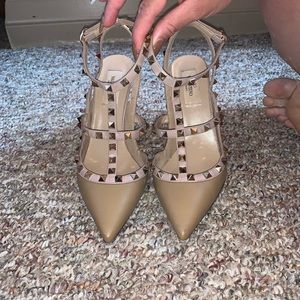 Valentino Garavani Rockstud Leather Caged Pump